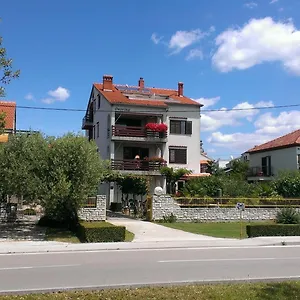 https://apartments-onorina.hotelinzadar.com