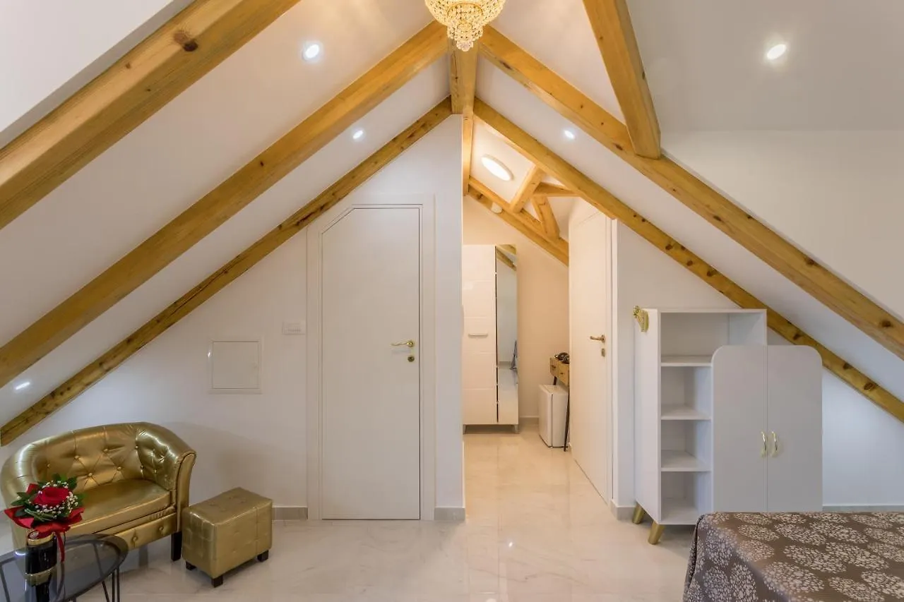 Gasthof Villabella Luxury Rooms Split